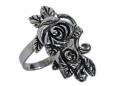 Кольцо в виде цветка, серебро 925 001 02 22-00619 2010 г инфо 9846r.